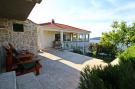 VakantiehuisKroatië - Oost Kroatië: Holiday Home Katica - One Bedroom Holiday Home wit