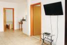 FerienhausKroatien - : Apartments Čiovo - Comfort One Bedroom Apartment w