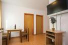 FerienhausKroatien - : Apartments Čiovo - Standard Two Bedroom Apartment 