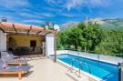 FerienhausKroatien - : Villa Dalmatian Gem - Two-Bedroom Villa with Terra