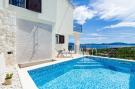 FerienhausKroatien - : Villa Sofija - Three Bedroom Villa with Terrace an