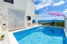 FerienhausKroatien - : Villa Sofija - Three Bedroom Villa with Terrace an