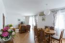 FerienhausKroatien - : Apartments Oleander Sea View - Three Bedroom Apart