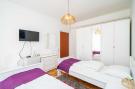 FerienhausKroatien - : Apartments Peco - Three Bedroom Apartment with Bal