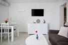 VakantiehuisKroatië - Oost Kroatië: Serious Job Apartment - One Bedroom Apartment with