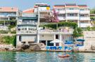 Holiday homeCroatia - Eastern Croatia: Apartments Rašica Molunat - Triple Room with Patio