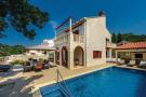 VakantiehuisKroatië - Oost Kroatië: Villa Anka - Five-Bedroom Villa with Terrace and S