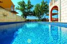 FerienhausKroatien - : Villa Anka - Five-Bedroom Villa with Terrace and S