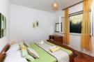 FerienhausKroatien - : Apartments Lina - Three Bedroom Apartment with Two