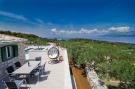 VakantiehuisKroatië - : Holiday Home Bliss - Holiday Home with Outdoor Poo