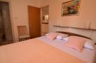 FerienhausKroatien - : Guest House Kanjuo - Two Bedroom Apartment with Te