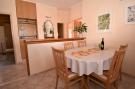 FerienhausKroatien - : Guest House Kanjuo - Two Bedroom Apartment with Te