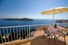 FerienhausKroatien - : Apartments Sipa - Superior One Bedroom Apartment w