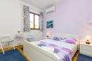 FerienhausKroatien - : My Corner Rooms - Double Room with Shared Terrace 