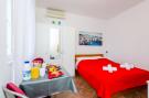 FerienhausKroatien - : Miracle Apartments - Studio Apartment with Terrace