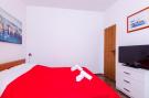 FerienhausKroatien - : Miracle Apartments - Studio Apartment with Terrace