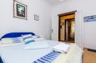 VakantiehuisKroatië - Oost Kroatië: Guest House Ivana -Two Bedroom Apartment with Gard