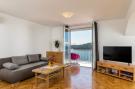 VakantiehuisKroatië - Oost Kroatië: Apartment Med - Three Bedroom Apartment with Balco