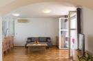 FerienhausKroatien - : Apartment Med - Three Bedroom Apartment with Balco