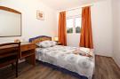 VakantiehuisKroatië - Oost Kroatië: Apartment Milenka - Four Bedroom Apartment with Te