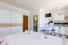 FerienhausKroatien - : Apartments Cypress Sea Cove - Premium Studio Apart