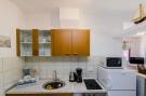 FerienhausKroatien - : Apartments Melany - One Bedroom Apartment with Sha