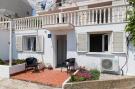 FerienhausKroatien - : Apartment Semi - One Bedroom Apartment with Terrac