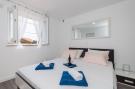 FerienhausKroatien - : Apartment Semi - One Bedroom Apartment with Terrac