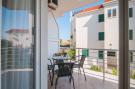 FerienhausKroatien - : Apartments Island Beat - One Bedroom Apartment wit