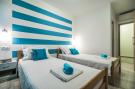 Holiday homeCroatia - Eastern Croatia: Apartments Sunshine Home - Twin Room ( Blue )