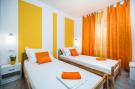 Holiday homeCroatia - Eastern Croatia: Apartments Sunshine Home - Twin Room ( Yellow )