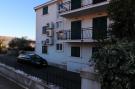 FerienhausKroatien - : Apartments Trstenica-One Bedroom Apartment with Te