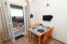 FerienhausKroatien - : Apartments Trstenica-Comfort One Bedroom Apartment