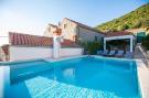 FerienhausKroatien - : Villa Stanka - Three Bedroom Villa with Private Po