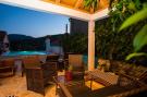 FerienhausKroatien - : Villa Stanka - Three Bedroom Villa with Private Po