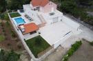 FerienhausKroatien - : Villa Dragić- Four Bedroom Villa with Swimming Poo