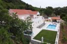 FerienhausKroatien - : Villa Dragić- Four Bedroom Villa with Swimming Poo