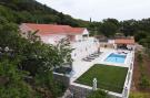 FerienhausKroatien - : Villa Dragić- Four Bedroom Villa with Swimming Poo