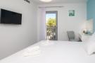 VakantiehuisKroatië - : Apartments Dva Galeba - One Bedroom Apartment with