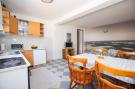 FerienhausKroatien - : Apartments Vidak - One Bedroom Apartment with Terr