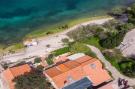 Holiday homeCroatia - Eastern Croatia: Seaside Studio - Studio Apartment with Private Bea