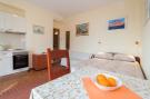 FerienhausKroatien - : Pulastar - Studio Apartment with Terrace