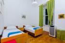 VakantiehuisKroatië - Oost Kroatië: Three Stars Downtown Apartment - Two-Bedroom Apart