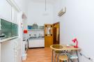 FerienhausKroatien - : Three Stars Downtown Apartment - Two-Bedroom Apart