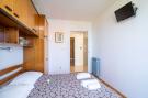 FerienhausKroatien - : Apartments Stella - Three-Bedroom Apartment with B