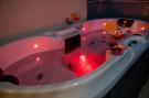 FerienhausKroatien - : Apartment Velvet - Studio Apartment with Hot Tub