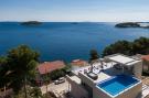 VakantiehuisKroatië - Oost Kroatië: Villa Desire - Three Bedroom Villa with Pool and S