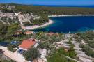 VakantiehuisKroatië - Oost Kroatië: Olive's Garden House - Three Bedroom Holiday Home 