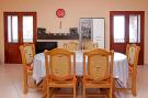 FerienhausKroatien - : Olive's Garden House - Three Bedroom Holiday Home 