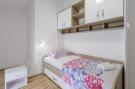 FerienhausKroatien - : Apartments Hope (Dugi Rat) - Three-Bedroom Apartme